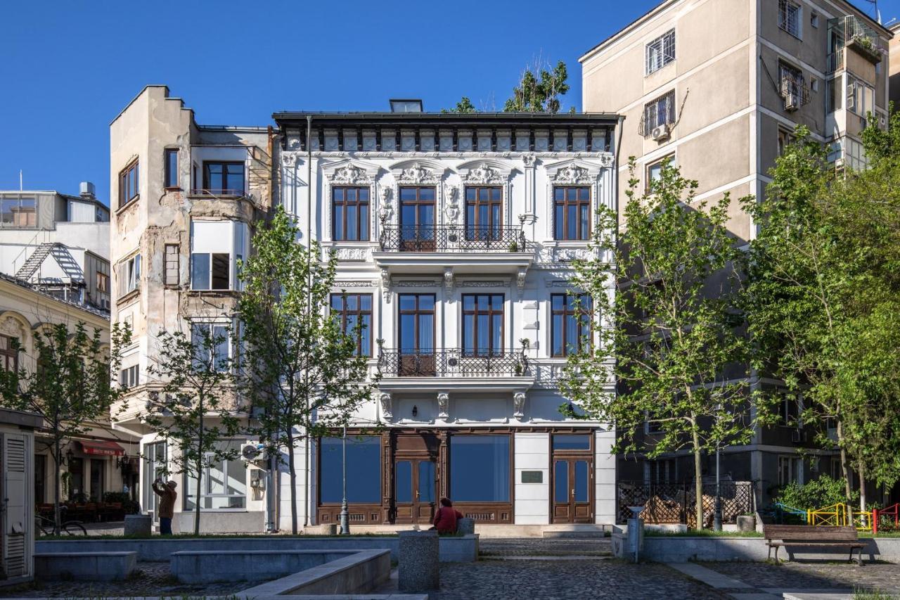 Holt Old Town Luxury Suites Bukares Bagian luar foto